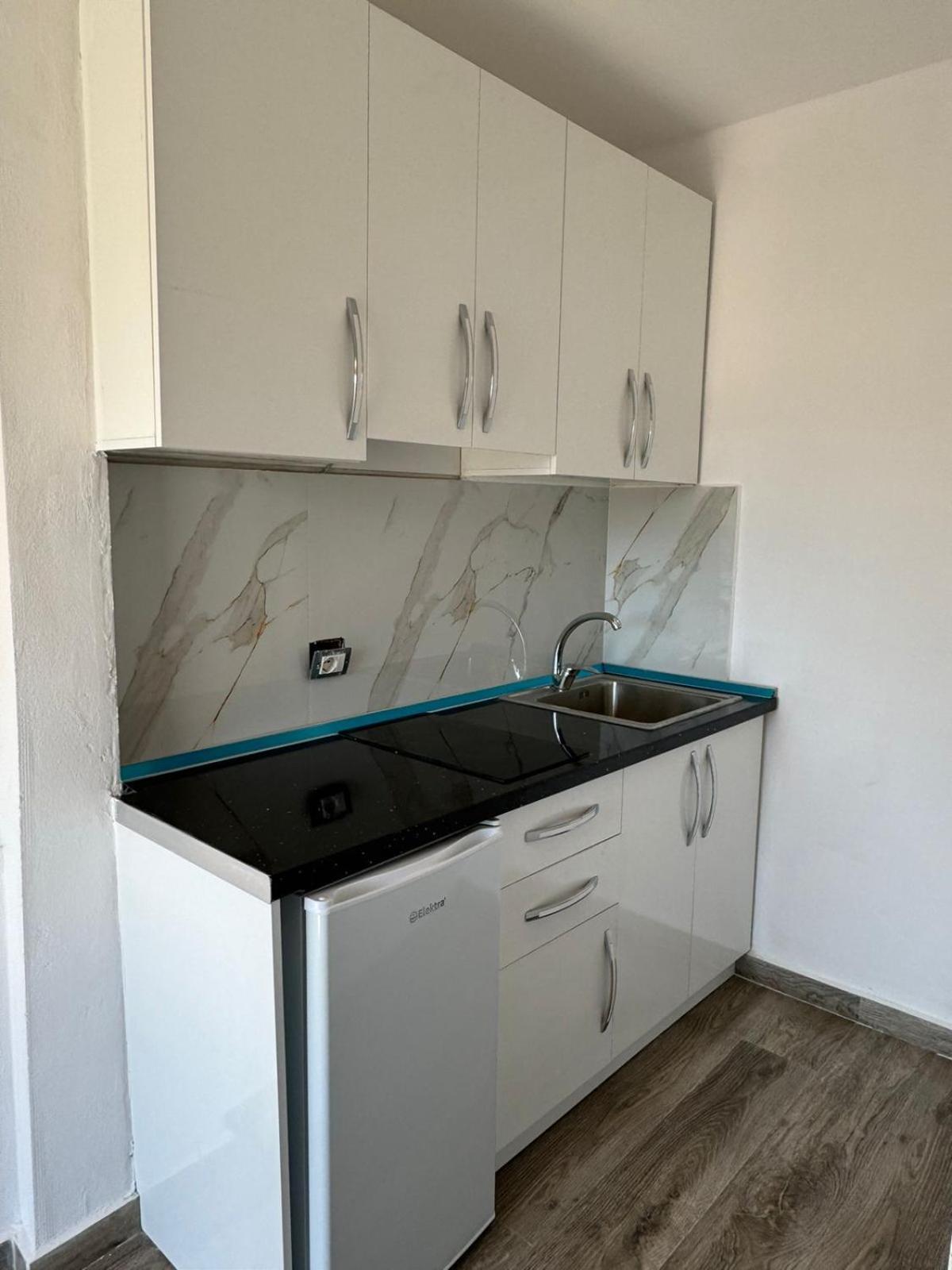 Vila Bleta Vlore Exterior photo