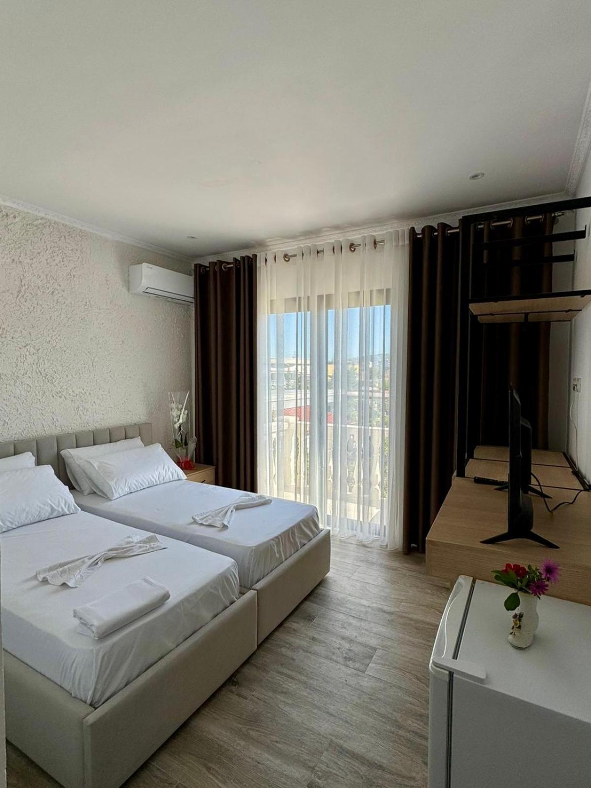 Vila Bleta Vlore Exterior photo